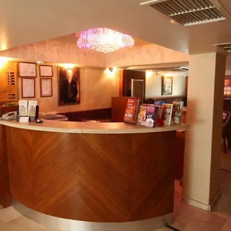Royce Hotel 3*