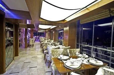 מלון Royce 3*