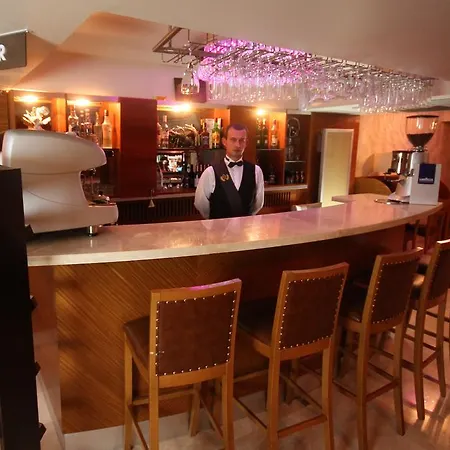 Royce Hotel 3*